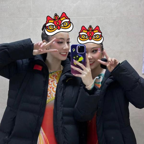 中国蹦床队邱铮、张欣欣总台春晚“跃龙门”