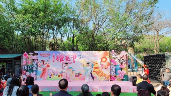 客流如织!深圳各景区“火力全开” 客流如织!深圳各景区“火力全开”