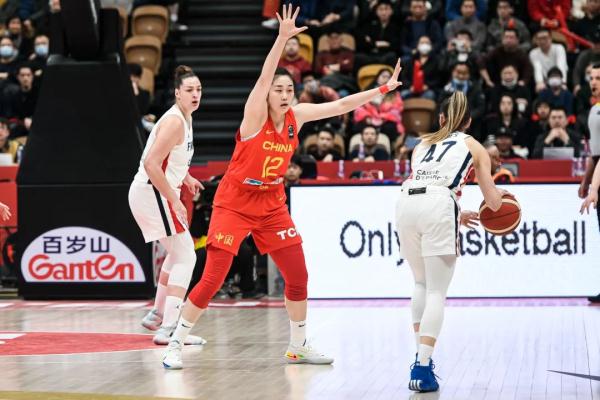 中国女篮提前获得巴黎奥运会入场券 中国女篮提前获得巴黎奥运会入场券