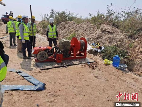 柬埔寨金边德崇国际机场建设者欢度中国龙年春节