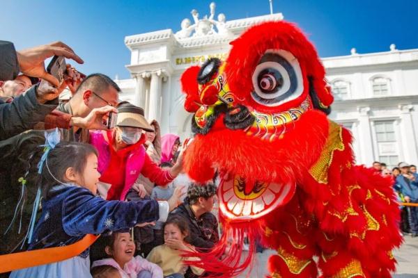 客流如织!深圳各景区“火力全开” 客流如织!深圳各景区“火力全开”