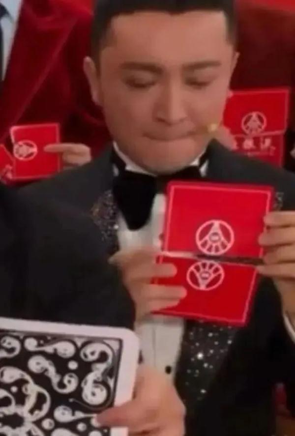 春晚魔术其实是道数学题？快来看北京大学数学大佬们的揭秘！