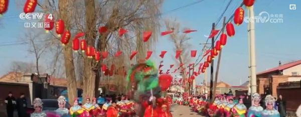 万象更新龙腾飞 “舞”出火热情怀 欢度锦绣中国年