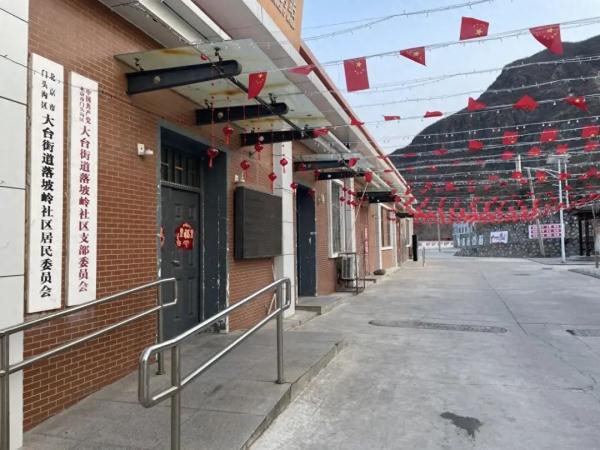 那个暴雨中安置了近千名滞留旅客的居委会主任，春节怎么过的？
