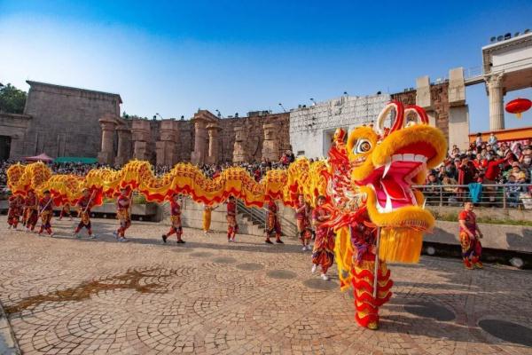 客流如织!深圳各景区“火力全开” 客流如织!深圳各景区“火力全开”