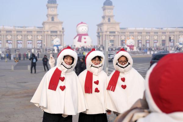 锦绣中国年｜龙年游“龙江” 欢乐过大年