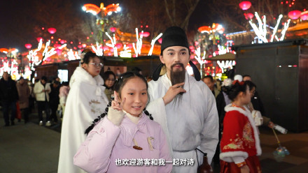 震撼落泪!春晚千人齐诵将进酒后劲太大了 震撼落泪!春晚千人齐诵将进酒后劲太大了