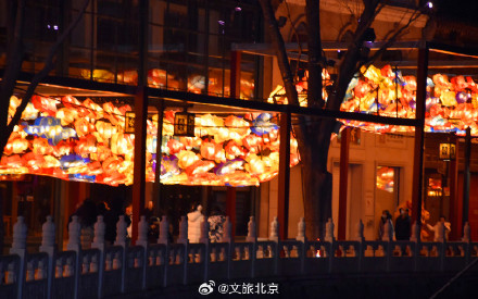 什刹海百米长龙花灯拉满节日气氛