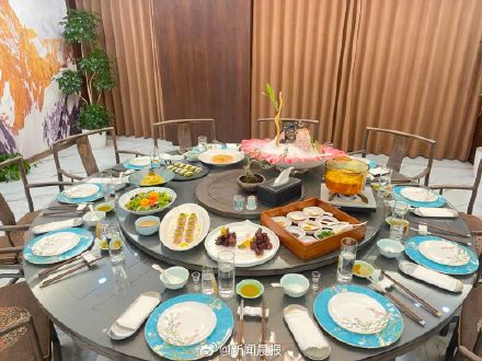 26岁小伙做私厨月入5万 26岁小伙做私厨月入5万