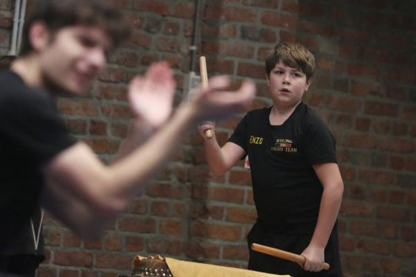 比利时“老外”的中国舞龙舞狮情 比利时“老外”的中国舞龙舞狮情