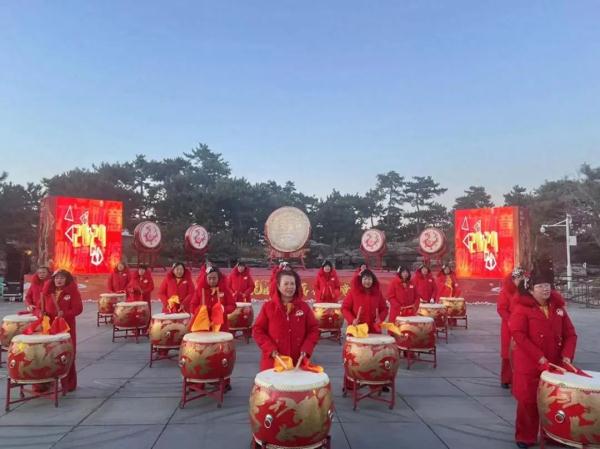 赏“千灯”!北京新春灯会超强攻略→ 赏“千灯”!北京新春灯会超强攻略→