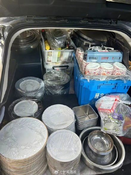 26岁小伙做私厨月入5万 26岁小伙做私厨月入5万