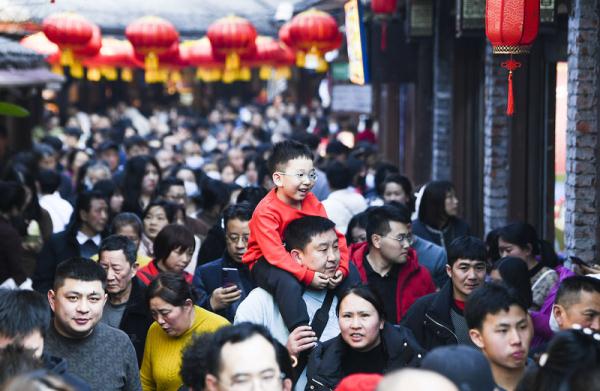 锦绣中国年丨千年古镇人气十足 锦绣中国年丨千年古镇人气十足