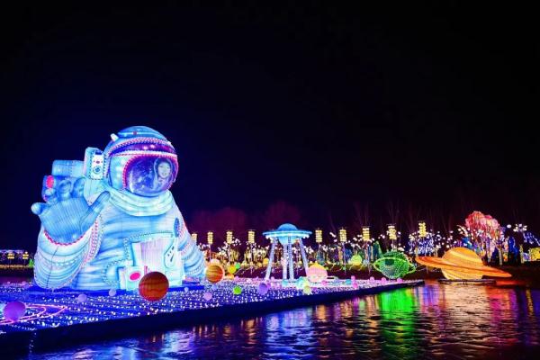 赏“千灯”!北京新春灯会超强攻略→ 赏“千灯”!北京新春灯会超强攻略→