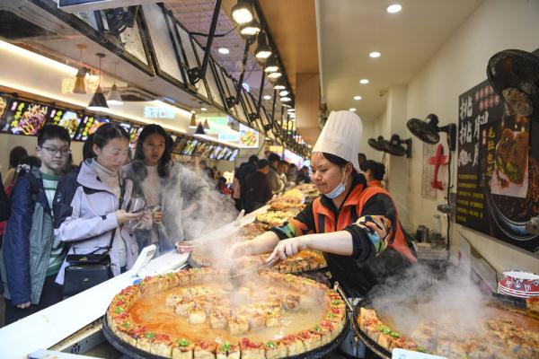 锦绣中国年丨千年古镇人气十足 锦绣中国年丨千年古镇人气十足