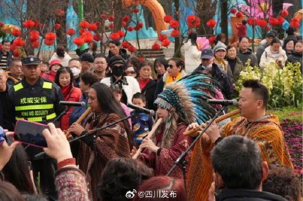 假期第二天,成都A级旅游景区接待游客超过150万人次 假期第二天,成都A级旅游景区接待游客超过150万人次