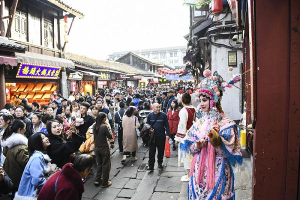锦绣中国年丨千年古镇人气十足 锦绣中国年丨千年古镇人气十足