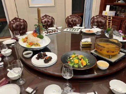 26岁小伙做私厨月入5万 26岁小伙做私厨月入5万