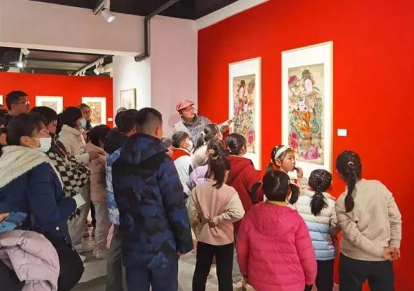 逛场馆、看展览，上海“文化年货”充盈新春佳节，在文化味中感受别样年味→