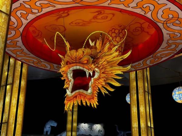 赏“千灯”!北京新春灯会超强攻略→ 赏“千灯”!北京新春灯会超强攻略→