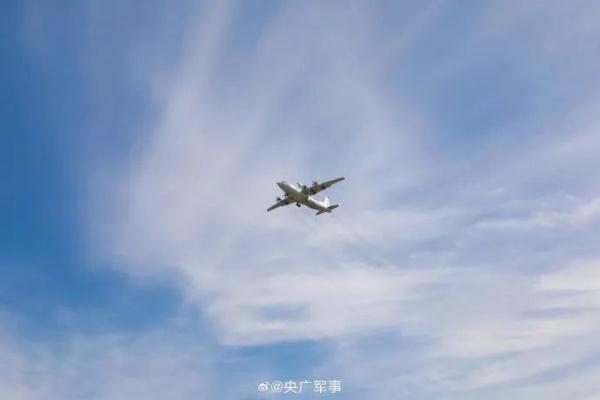 致敬！万家团圆背后的坚守