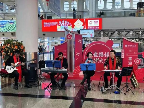 91773人次!厦门机场单日旅客吞吐量再创新高 91773人次!厦门机场单日旅客吞吐量再创新高