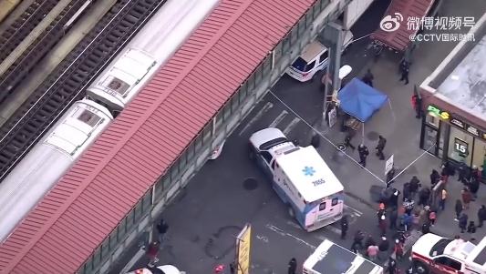 纽约突发枪击!多人死伤!嫌疑人在逃 纽约突发枪击!多人死伤!嫌疑人在逃
