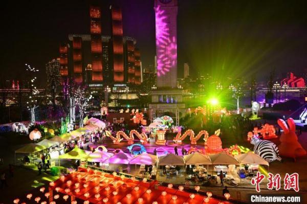 锦绣中国年｜赏花灯、观表演、品美食 重庆多彩活动“闹”新春