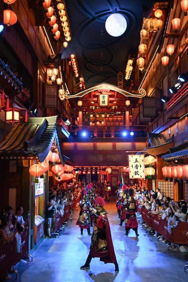 变装古人游长安,文旅融合如何实现新突破? 变装古人游长安,文旅融合如何实现新突破?