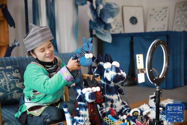 非遗里的年味 ｜贵州“村超”助力非遗蓝染焕发新生