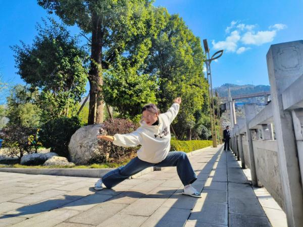 这个寒假，我的数学老师留了体育作业