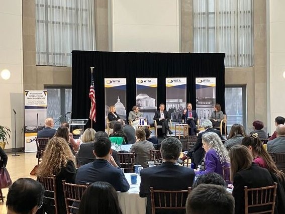 让美国丢脸的一幕，新加坡大使发声