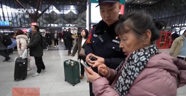 这个春运，他们都选择了坚守