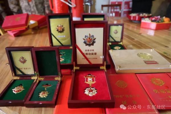 两立三等功的他,再立二等功! 两立三等功的他,再立二等功!