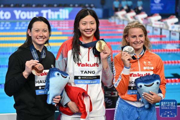 游泳世锦赛丨唐钱婷获女子100米蛙泳冠军