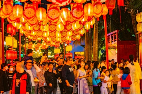 三亚返程机票价格破万？航司：建议避免直飞