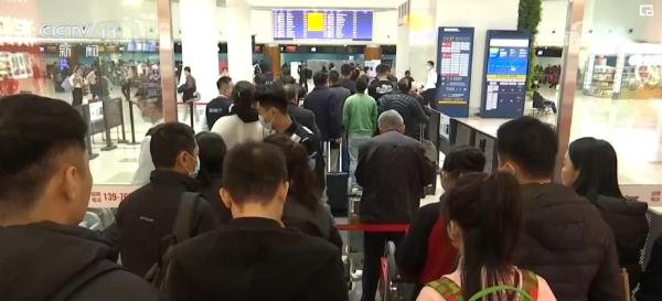 “三六九、往外走”！细化服务为旅客出行提供便捷服务