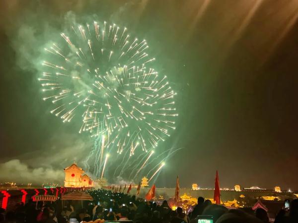 图话丨过大年，赏民俗，看花灯