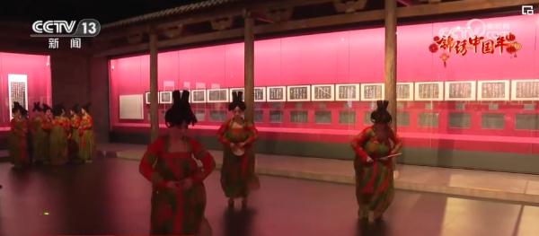 “传统+现代”让年味儿更“潮” 场景化消费为“假日经济”注入新动能