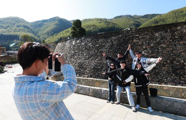 3万亩竹海的带旺的马安村 3万亩竹海的带旺的马安村