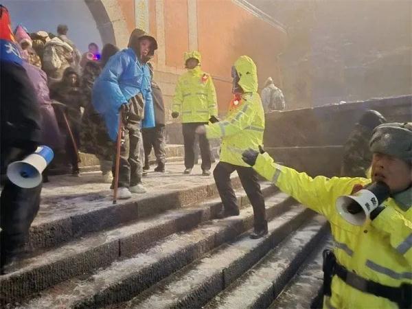 突发!暂停开放!临时封闭! 突发!暂停开放!临时封闭!