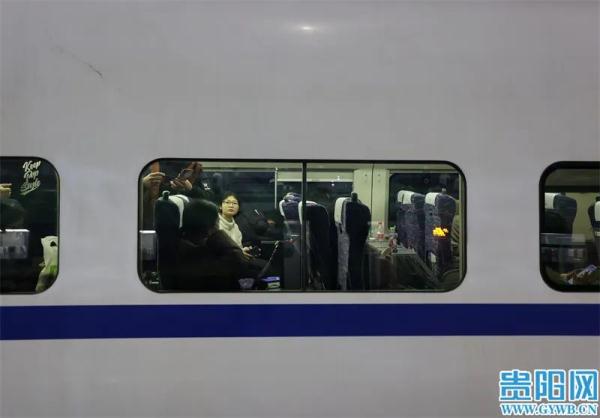 春节假期接近尾声 贵阳北站迎来返程高峰