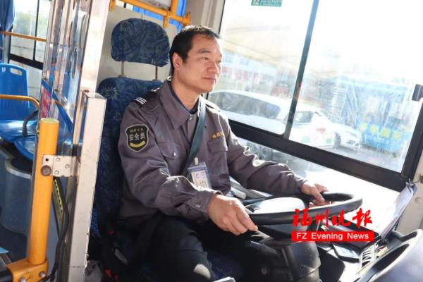 春节上班！他坚持了10年……