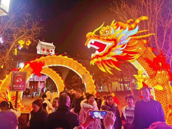 图话丨过大年，赏民俗，看花灯