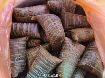 快把妈妈家搬破产了！你的返程后备厢被装满了吗？