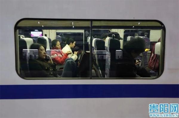 春节假期接近尾声 贵阳北站迎来返程高峰