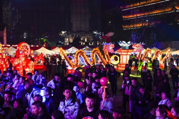 重庆:新春灯会年味浓 重庆:新春灯会年味浓