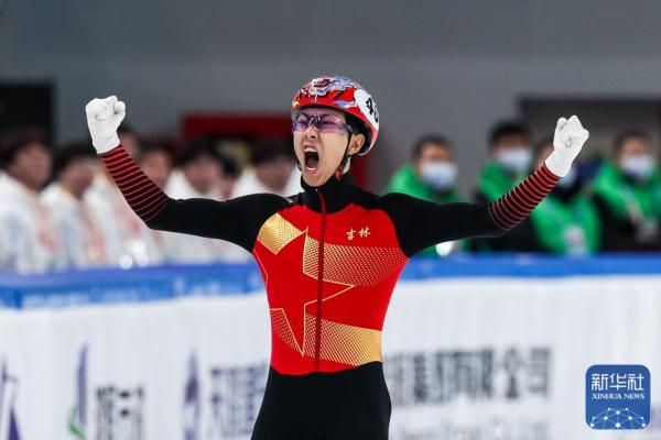 全冬会丨短道速滑公开组男子1500米:孙龙获得冠军 全冬会丨短道速滑公开组男子1500米:孙龙获得冠军