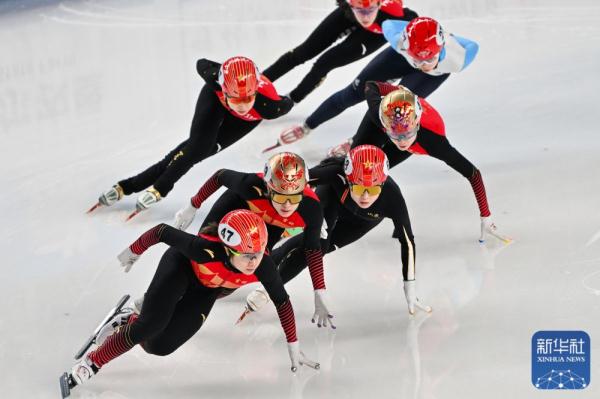 全冬会丨短道速滑公开组女子1500米:臧一泽获得冠军 全冬会丨短道速滑公开组女子1500米:臧一泽获得冠军