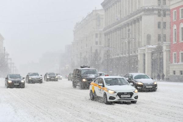 莫斯科遇强降雪